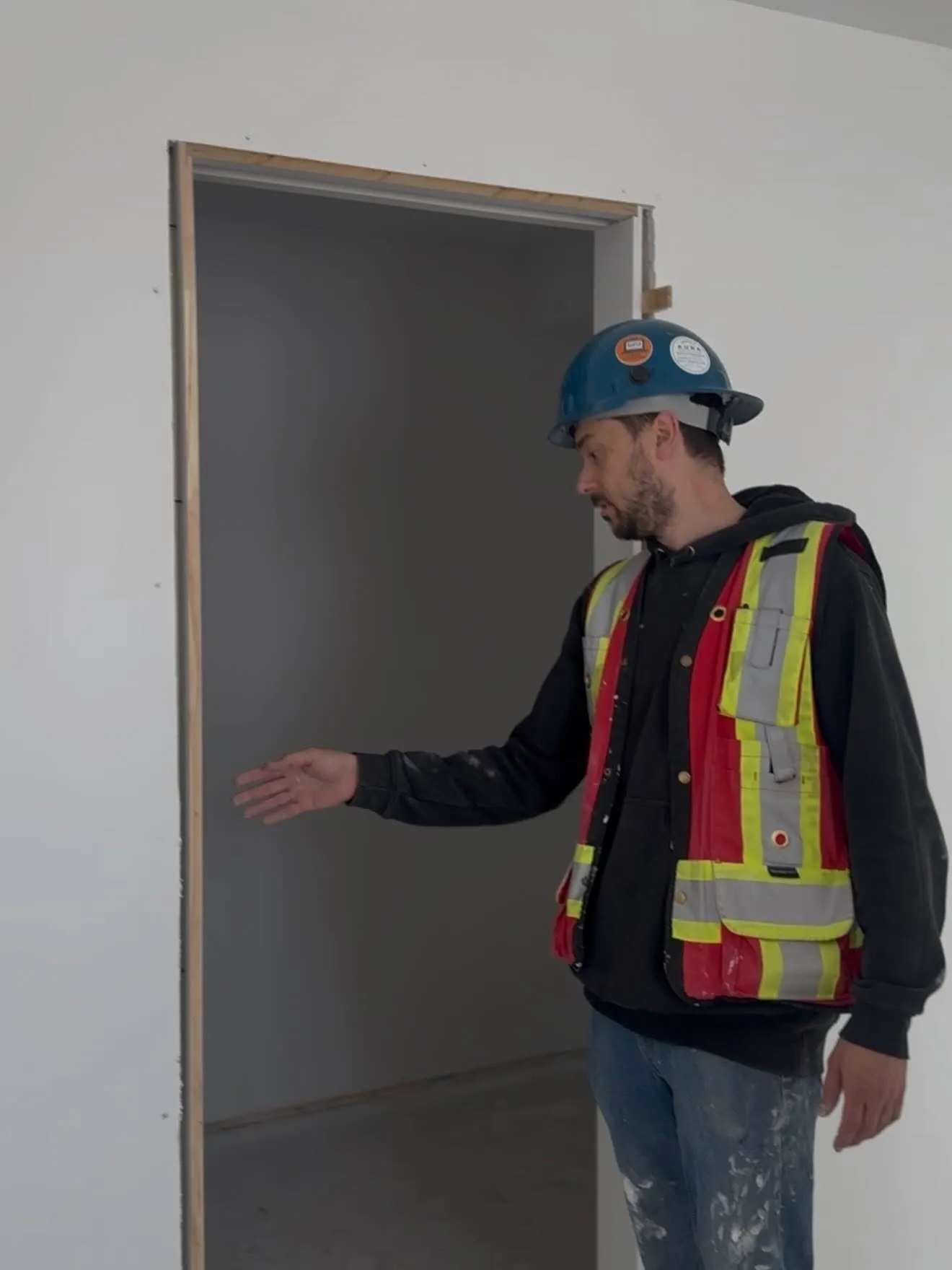 Sébastien Gionet on site in a hard hat and vest